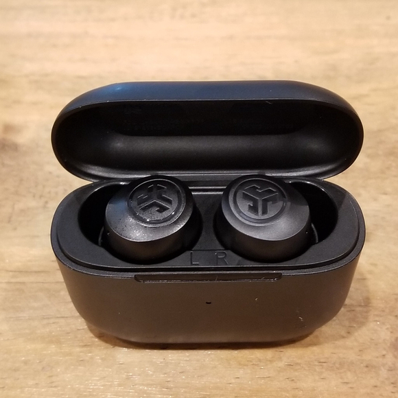 JLab Go Air Pop Ear Buds Bluetooth Wireless Black 0905 - Picture 1 of 8